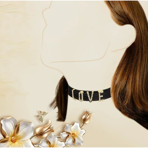 Чокер с золотыми буквами SMD со стразами Lockink Sevanda, кожаный, черный