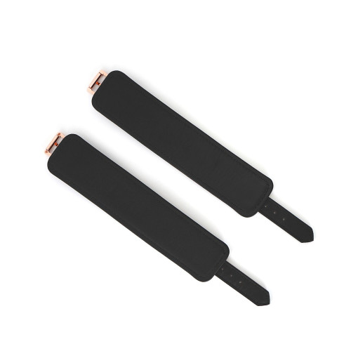 Кожаные наручники Liebe Seele Wine Red Wrist Cuffs, съемная цепочка-крепление