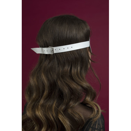 Маска шкіряна закрита Feral Feelings - Blindfold Mask Біла