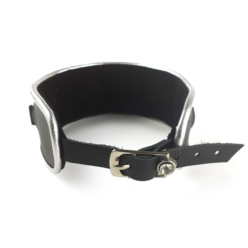 Нашийник з натуральної шкіри зі стразами та кільцем Art of Sex Collar Ring