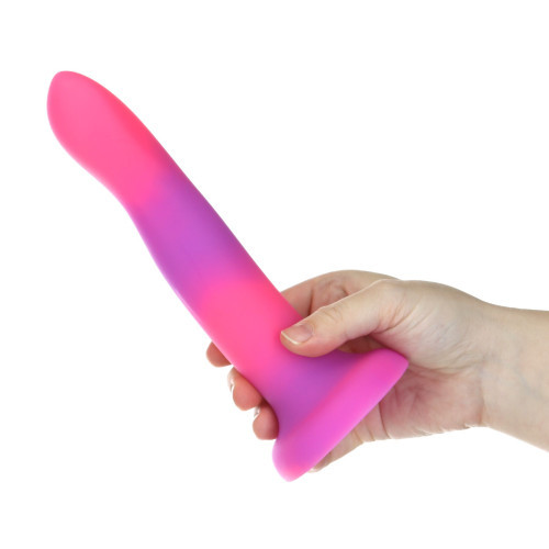 Светящийся в темноте фаллоимитатор ADDICTION Rave 8 Glow in the Dark Dildo Pink Purple, 20,3 см