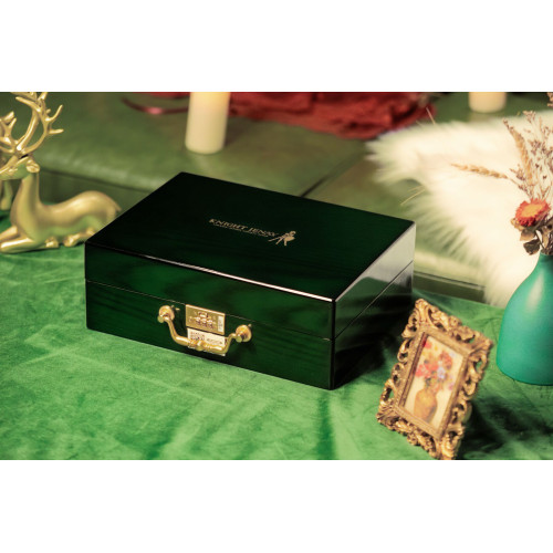 Набор Knight Jenay Pandora Box: вакуумный вибратор, вибратор с камерой, виброяйцо, щекоталка, лента