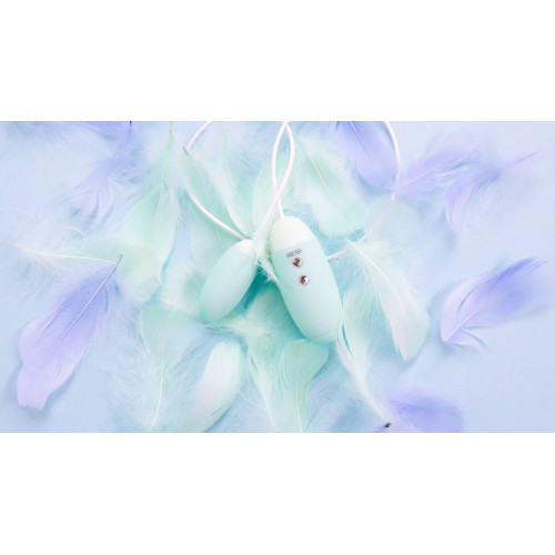 Вакуумный стимулятор с виброяйцом 2-в-1 KisToy Miss VV Голубой